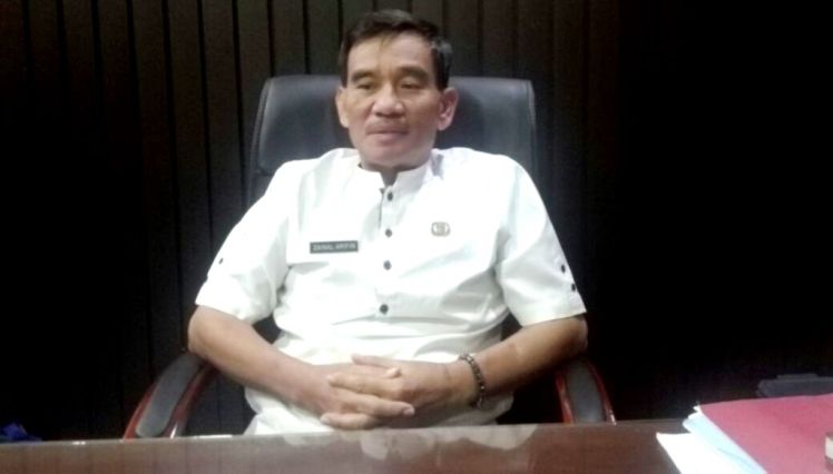 Kepala BKPSDM Kota Kendari, Zainal Arifin. (Foto: Hasrul Tamrin/SULTRAKINI.COM)