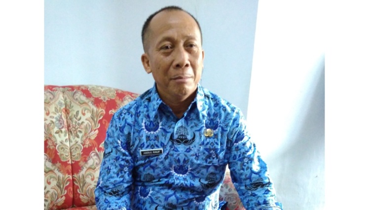Kepala Bagian Kesejahteraan Masyarakat Kota Kendari, Abdul Rauf. (Foto: Hasrul Tamrin/SULTRAKINI.COM)