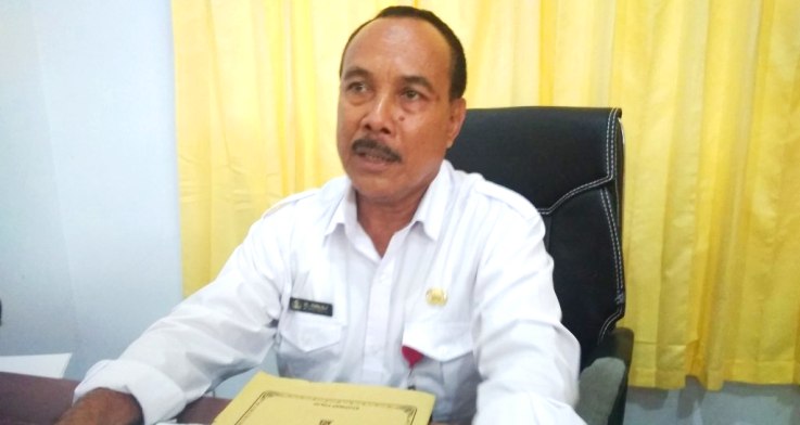 Kepala Dinas Kependudukan dan Pencatatan Sipil Kota Kendari, Laode Halili. (Foto: Hasrul Tamrin/SULTRAKINI.COM)