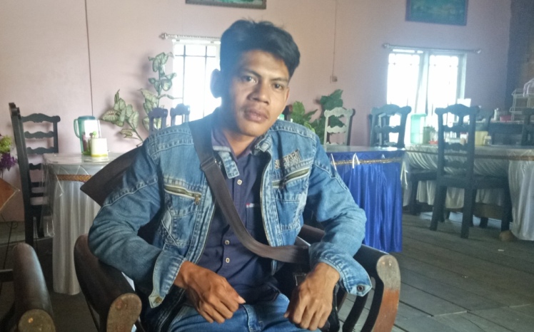Ketua FP2DT Desa Nihi, Jairudin, saat ditemui di Kantin Polres Muna, Kamis (13/9/2018). (Foto: Arto Rasyid/SULTRAKINI.COM)