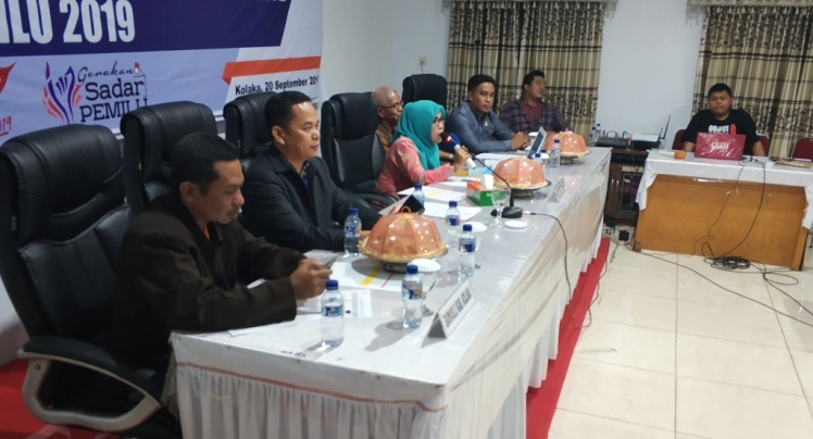 Suasana Pleno Penetapan DCT Caleg Kolaka di Aula Kantor KPU Kabupaten Kolaka, Kamis (20/9/2018).