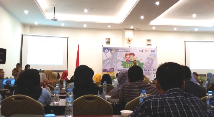 Seminar pengembangan komunitas baca di Sultra, Selasa (23/10/2018). (Foto: Wa Kandi/SULTRAKINI.COM)
