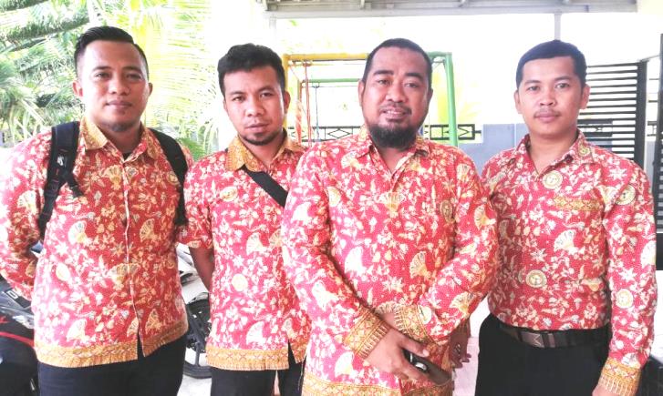 Ketua DPW PPNI Sultra, Heriyanto (kedua dari kanan), (Foto: Wayan Sukanta/SULTRAKINI.COM)
