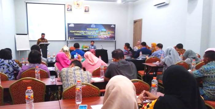 Workshop BKKBN Sultra dalam rangka pemutakhiran data keluarga di Sultra, Rabu (14/11/2018). (Foto: Hasrul Tamrin/SULTRAKINI.COM)