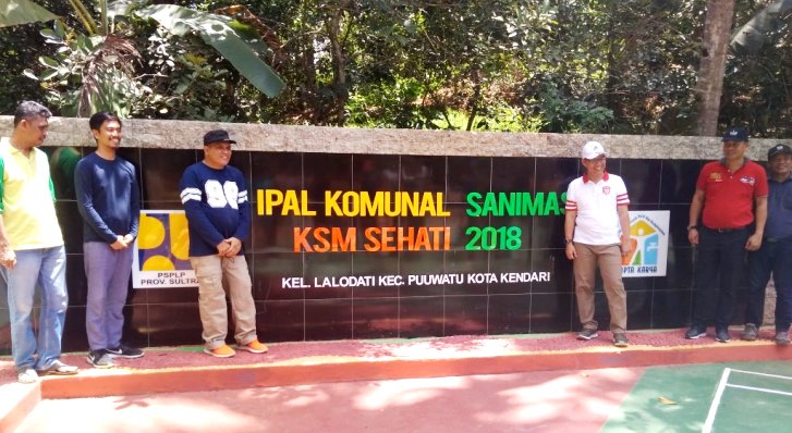 Pemantauan pembangunan IPLT Pulonggida sebagai pusat pengelolaan akhir Layanan Lumpur Tinja Terjadwal Kota Kendari. (Foto: Hasrul Tamrin/SULTRAKINI.COM)