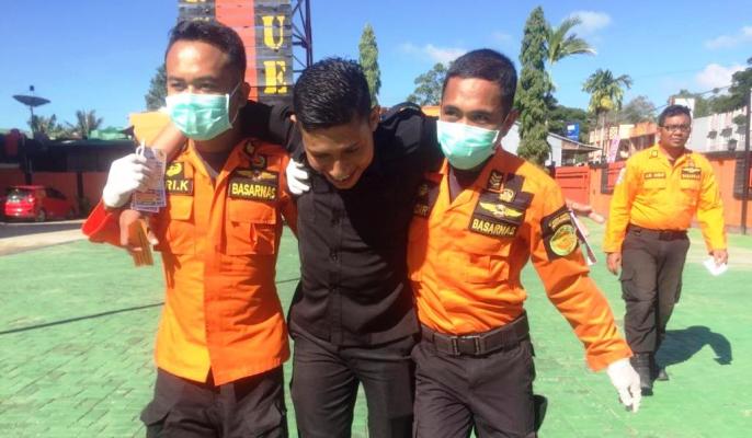Pelatiha triage rescuer SAR Kendari, (Foto: Wayan Sukanta/SULTRAKINI.COM)
