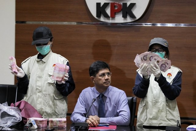 KPK Tetapkan Bupati Cianjur dan Tiga Tersangka Lainnya, Dalam Kasus DAK (Foto:news.metrotvnews.com)