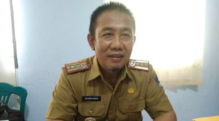 Ketua Panitia Seleksi calon direktur PDAM Tirta Anoa Kota Kendari, Kasman Arifin. (Foto: Hasrul Tamrin/SULTRAKINI.COM)