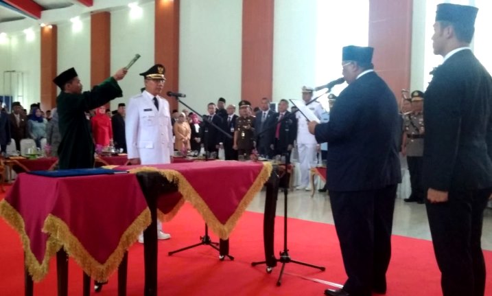 Pelantikan Sulkarnain sebagai Wali Kota Kendari, Selasa (22/1/2019). (Foto: Hasrul Tamrin/SULTRAKINI.COM)