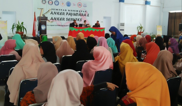 Seminar kesehatan pencegahan kanker payudara dan serviks, Sabtu (16/2/2019). (Foto: Muh Yusuf/SULTRAKINI.COM)
