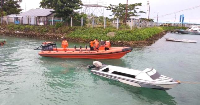 Tim SAR diberangkatkan menuju temat kecelakaan kapal guna proses evakuasi, Kamis (14/3/2019). (Foto: Basarnas Kendari)