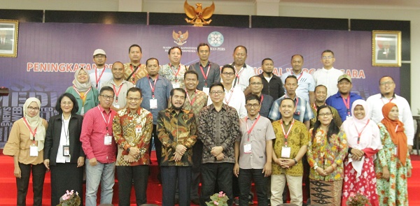 Sejumlah jurnalis yang mengikuti program peningkatan pemahaman hak konstitusional warga negara bagi wartawan oleh Mahkamah Konstitusi bekerjasama Dewan Pers, di Pusat Pendidikan Pancasila dan Konstitusi Cisarua Bogor, 22 – 25 April 2019.
