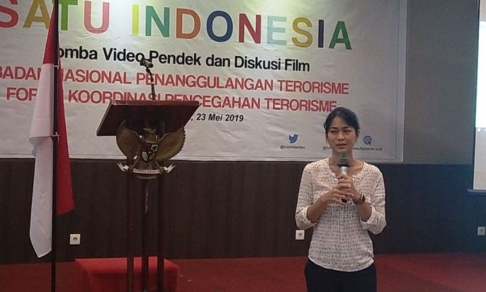 Aktris Prisia Wulandari Nasution menjadi Nara sumber di acara Workshop Vidio Pendek Pelibatan Pelajar SMA yang digelar Badan Nasional Penanggulangan Teroris (BNPT) kerjasama Forum Koordinasi Penanggulangan Teroris (FKPT) di Kab.Konawe Selatan, Kamis (23/5)