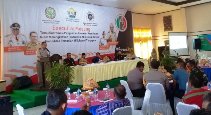 Acara Executive Meeting Koordinasi Akselerasi Ekspor Komoditas Pertanian Wilayah Kepulauan Sulawesi Tenggara di Kota Baubau, Kamis (20/6/2019). (Foto: Aisyah Welina/SULTRAKINI.COM).