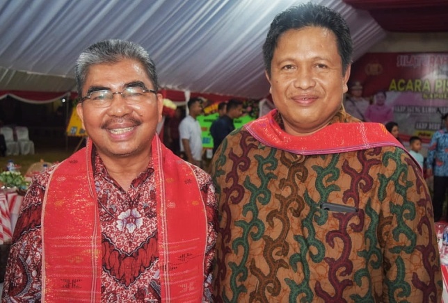 Ketua DPD I PDIP Sultra Abu Hasan (kiri) dan Ketua Bappilu DPD I PDIP Sultra, Laode Muh. Rusman Emba. (Foto: Arto Rasyid/SULTRAKINI.COM)