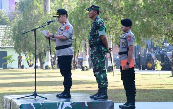 Situasi apel gelar pasukan TNI-Polri Wilayah Sultra jelang pelantikan Presiden dan Wakil Presiden RI. (Foto : Istimewa)