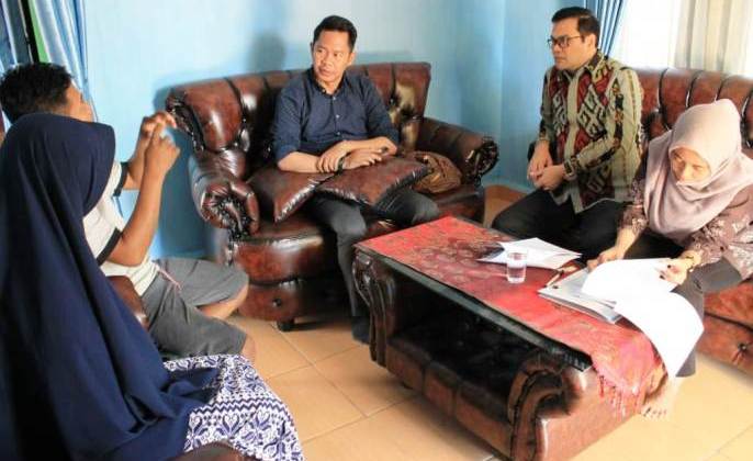 Penandatanganan surat perjanjian perlindungan disaksikan Wakil Ketua LPSK Maneger Nasution (Foto: Istimewa).