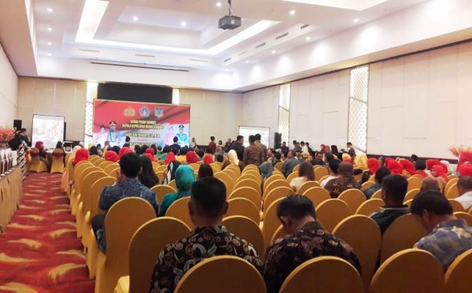 Acara pisah sambut kapolres Kendari, Kamis (17/10/2019). (Foto: La Ode Risman Hermawan/SULTRAKINI.COM)