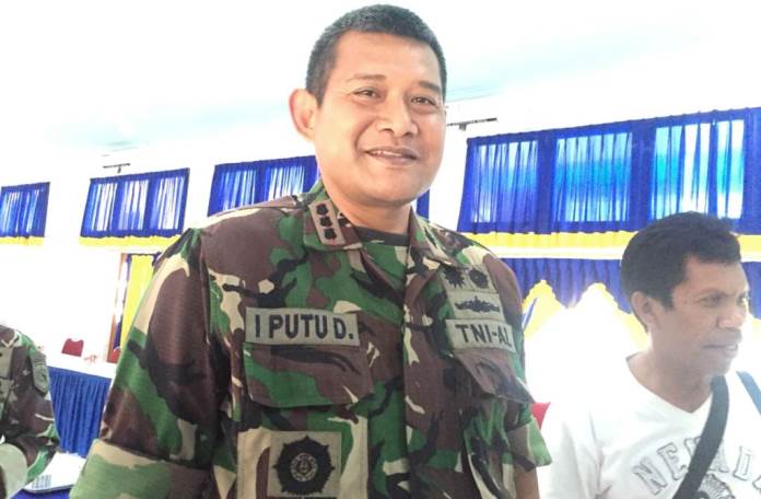 Komandan Lanal Kendari Kolonel Laut (P) I Putu Darjatna. (Foto: Hasrul Tamrin/SULTRAKINI.COM)