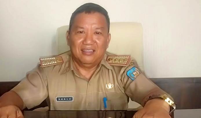 Kepala Dinas Ketenagakerjaan dan Transmigrasi Kabupaten Konsel, Saala. (Foto: Istimewa)
