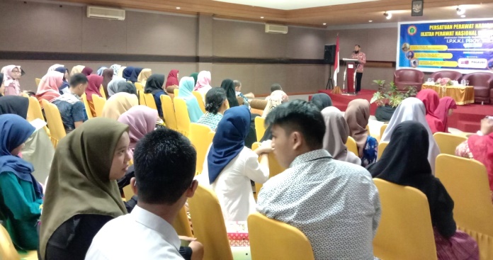 Seminar kesehatan untuk mendukung Program Indonesia Sehat dengan Pendekatan Keluarga (PIS-PK), Minggu (22/12/2019). (Foto: Wa Rifin/SULTRAKINI.COM)