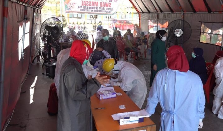 Tes swab antigen sejumlah ASN, Rabu (14/10/2020) (Foto: Riswan/SULTRAKINI.COM)