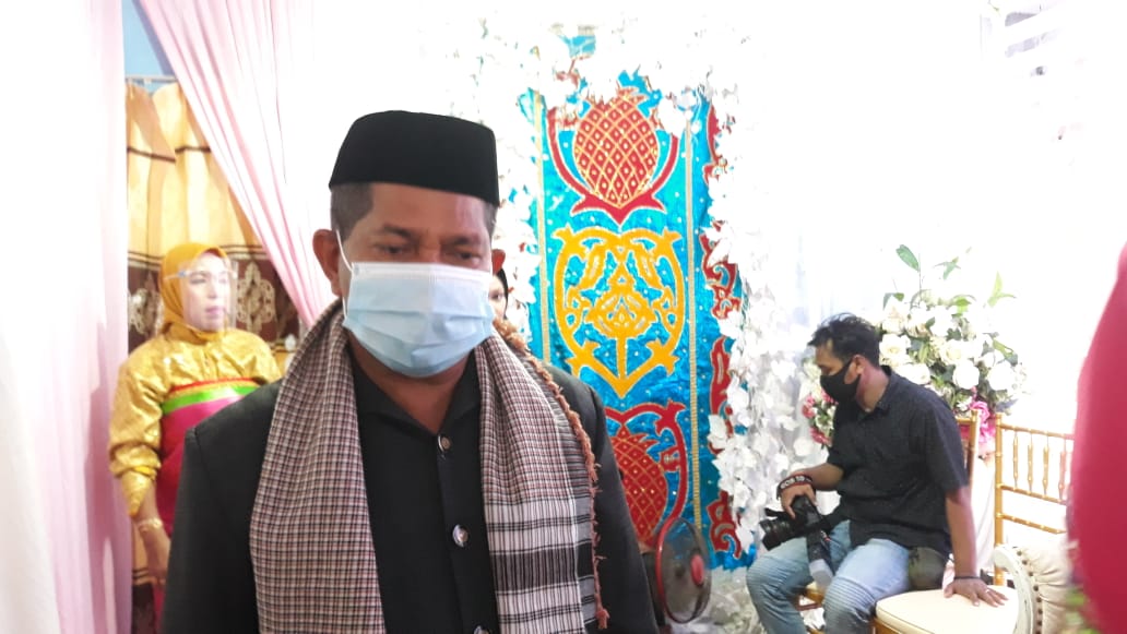 Kepala Kantor Urusan Agama Kecamatan Murhum, Jamal S, Ag (Foto: Aisyah Welina/SULTRAKINI.COM)