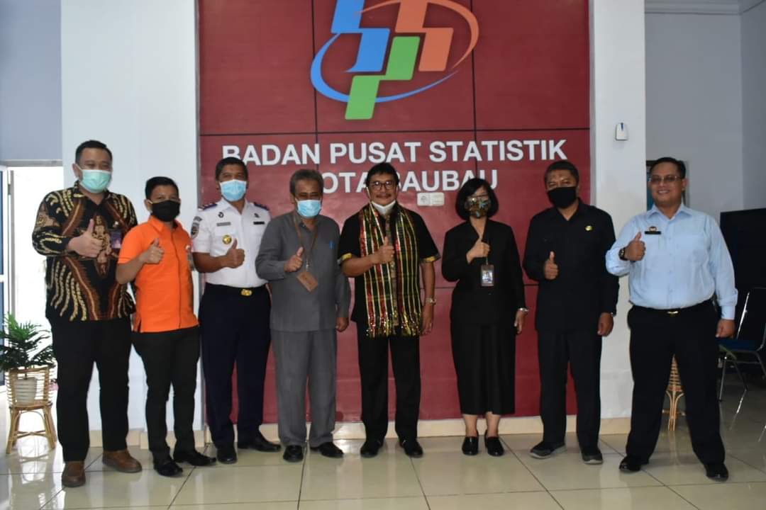 Kunjungan kerja anggota DPD RI, Amirul Tamim, di Kantor BPS Baubau. (Foto: Istimewa)