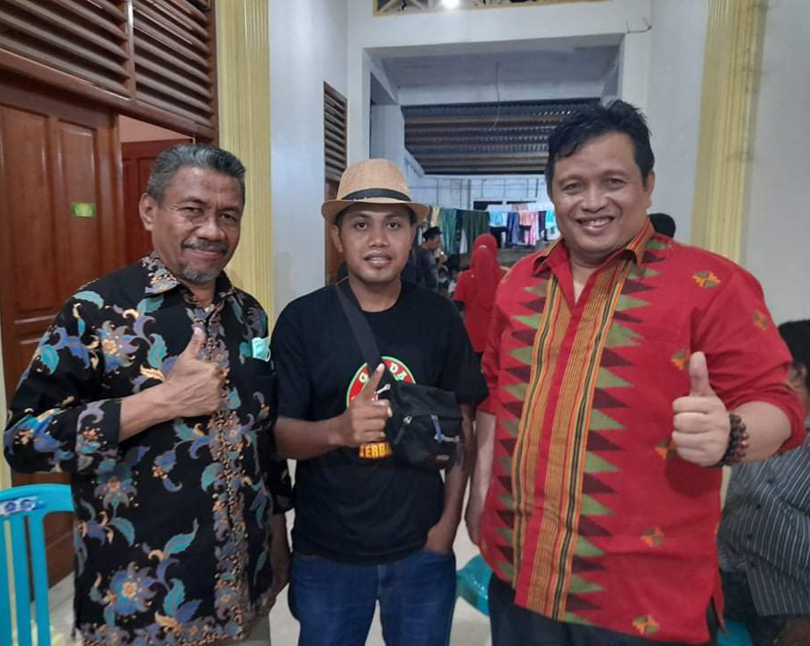 Jurkam pasangan akronim Terbaik Raden Salianto (tengah) bersama Rusman Emba - Bachrun Labuta (Foto: Istimewa)