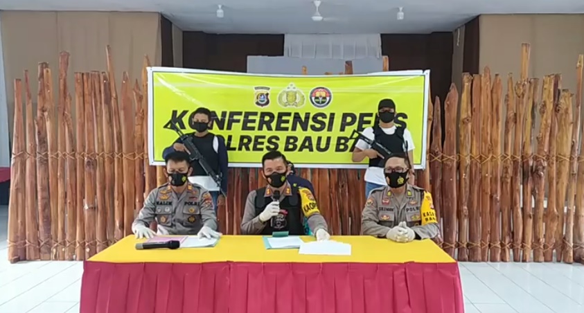 Kapolres Baubau, AKBP Zainal Rio Chandra Tangkari pada saat konferensi pengungkapan kasus di Ruang Media Center Humas, Rabu (30/12/2020) (Foto: Ist)