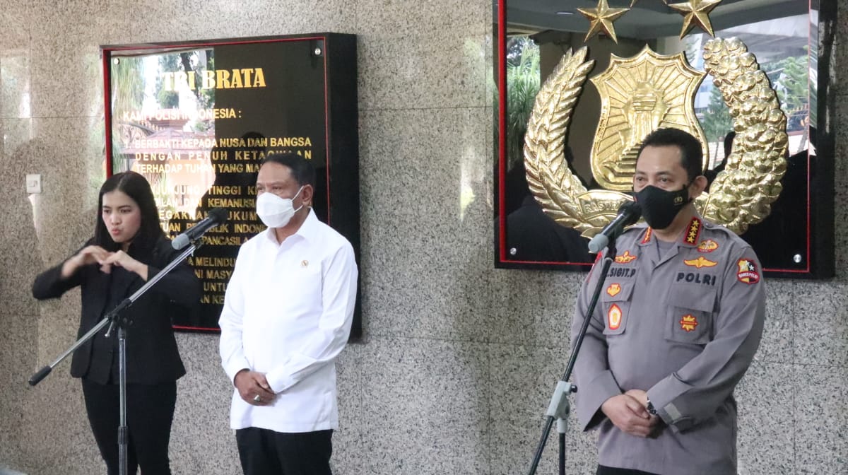 Menpora Zainudin Amali saat menyambangi Kapolri Jenderal Listyo Sigit Prabowo di Mabes Polri, Jakarta, Senin (8/2/2021) (Foto: Ist)