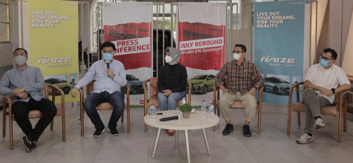 Kalla Toyota menggelar Press Conference terkait relaksasi PPnBM Jumat (2/7/2021). (Foto: Ist)