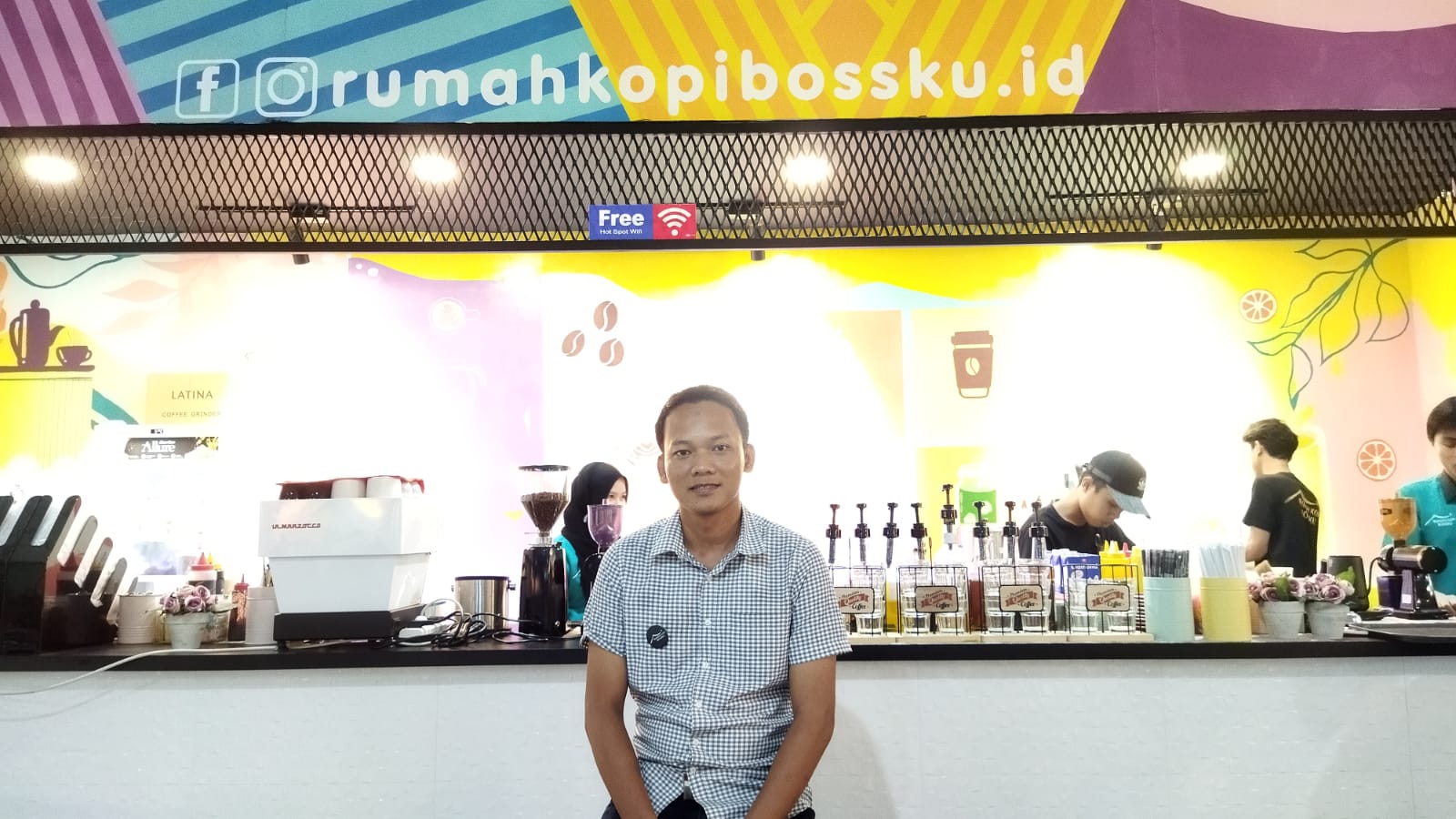 Manager Operasional Rumah Kopi Bossku, Mulyadi Anwar (Foto: Ist)