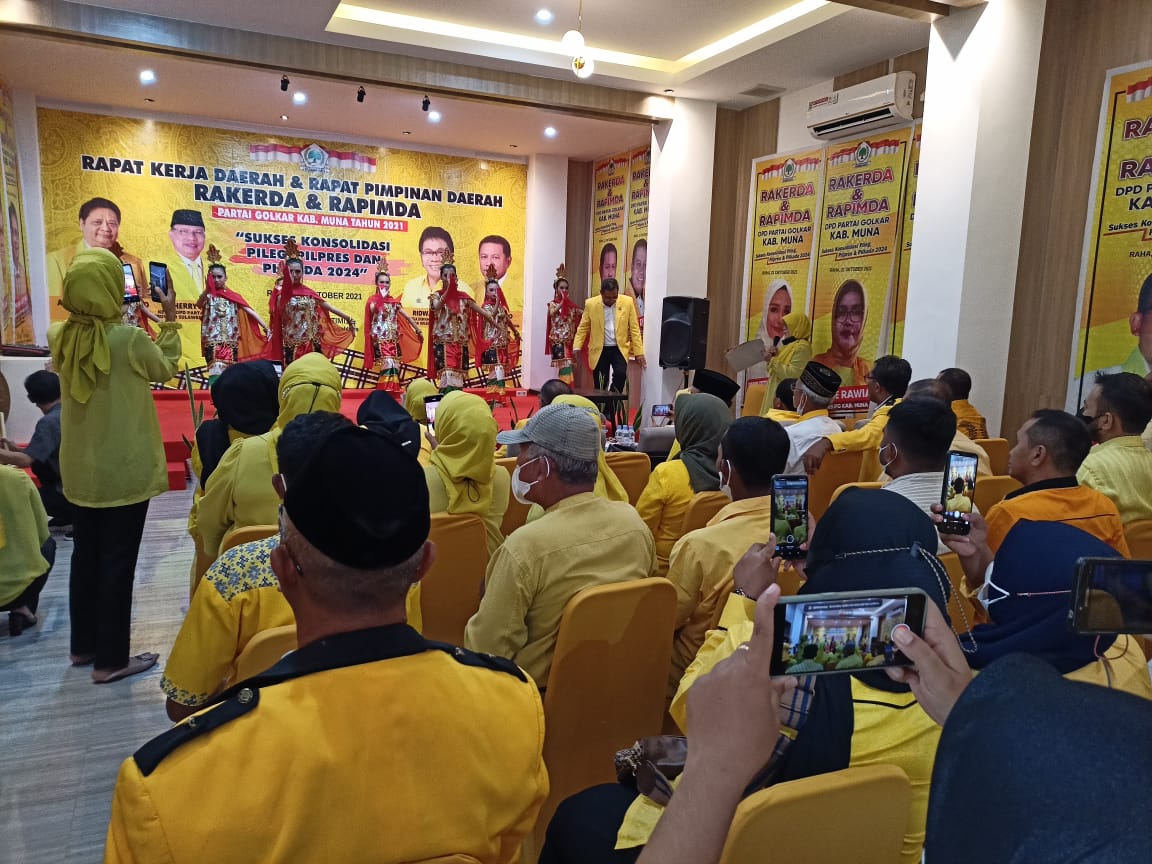 Rakerda dan Rapinda DPD II Partai Golkar Kabupaten Muna di Kota Raha, (Foto: LM Nur Alim/SULTRAKINI.COM)