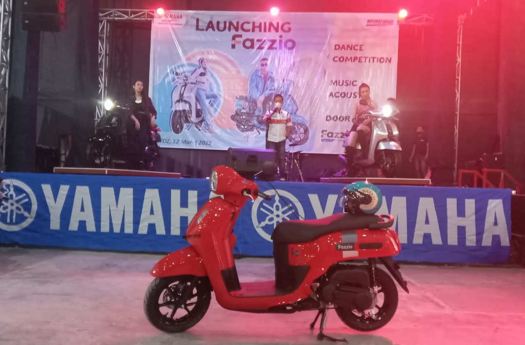 Launching Motor Yamaha Fazio Hibryd - Connected Sabtu (12/3/2022) malam di Kendari (Foto: Al Iksan/SULTRAKINI.COM)