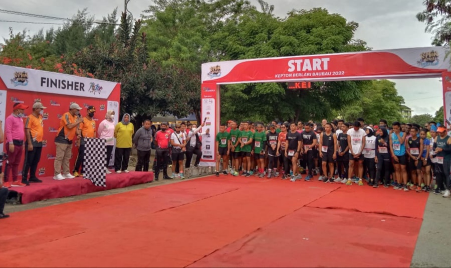 Para Atlet pada lomba lari maraton 5 Km di Kotamara (Foto: Aisyah Welina/SULTRAKINI.COM)