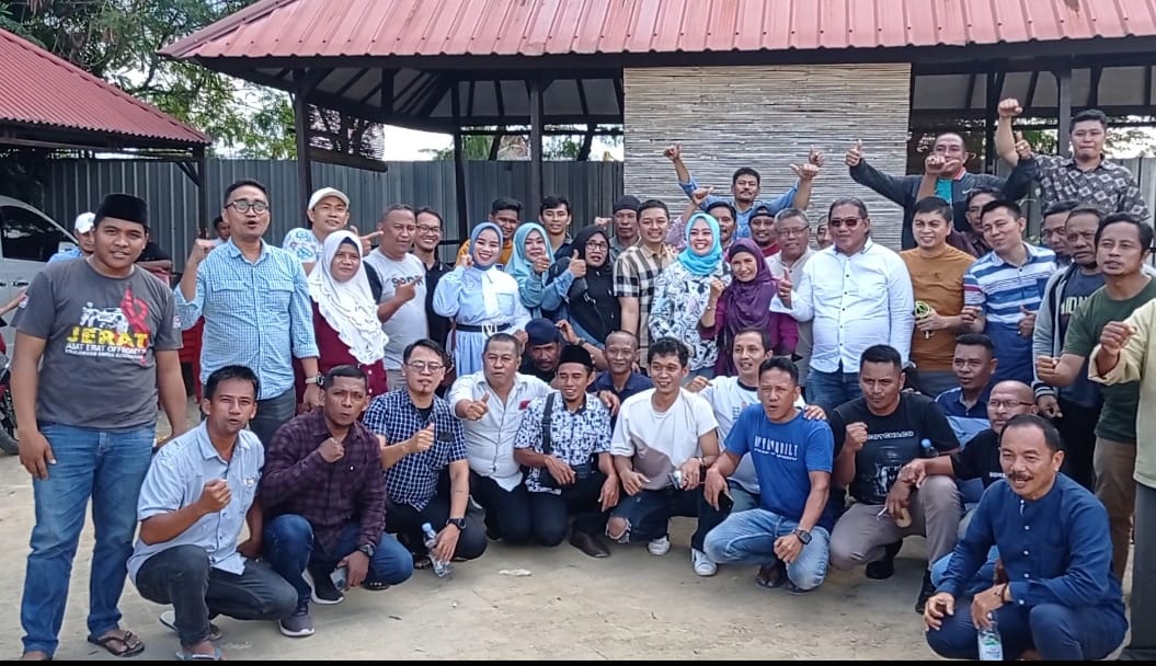 SKI bersama Tim ADP deklarasikan maju sebagai Bakal Calon Wali Kota Kendari pada Pemilu 2024. (Foto: IST)