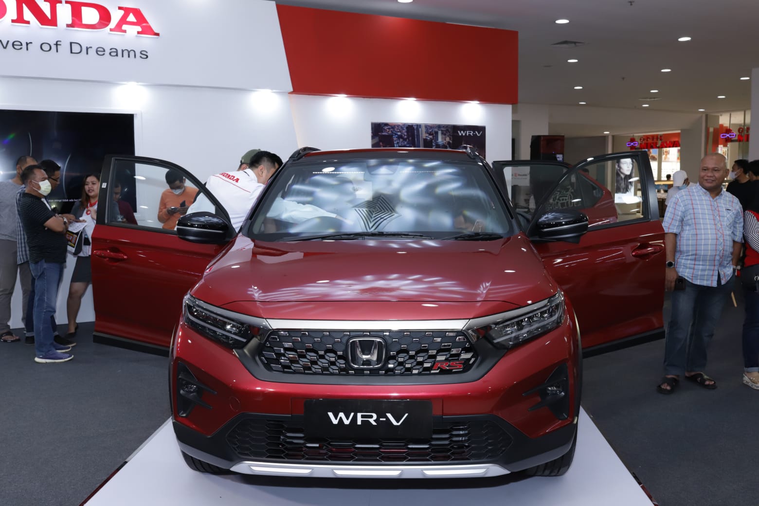 Honda WR-V resmi mengaspal di Kota Kendari. (Foto: Ist) ﻿