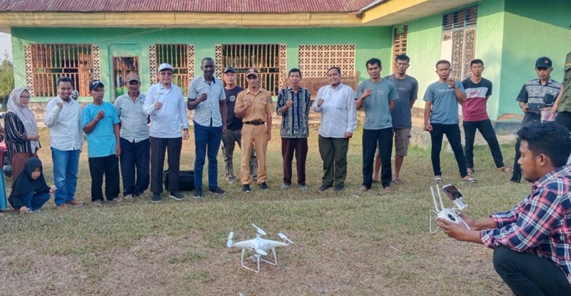 Teknologi drone untuk pertanian.