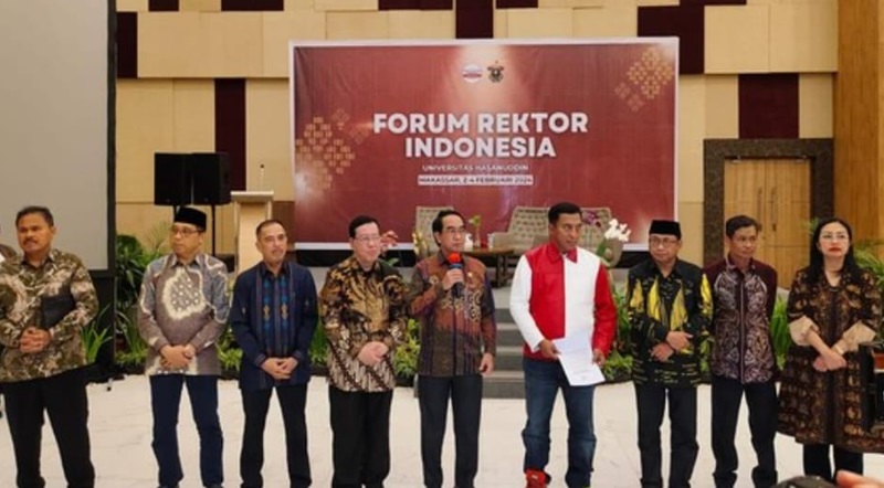 Forum Rektor Indonesia saat mendeklarasikan pemilu yang aman dan damai. FOTO: IST