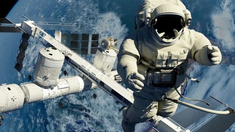 Rahasia Dibalik Warna  Putih  Pakaian Astronaut SultraKini com